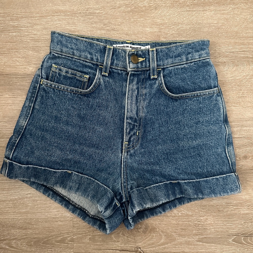 Women’s American Apparel cuffed denim Shorts made in USA size 24